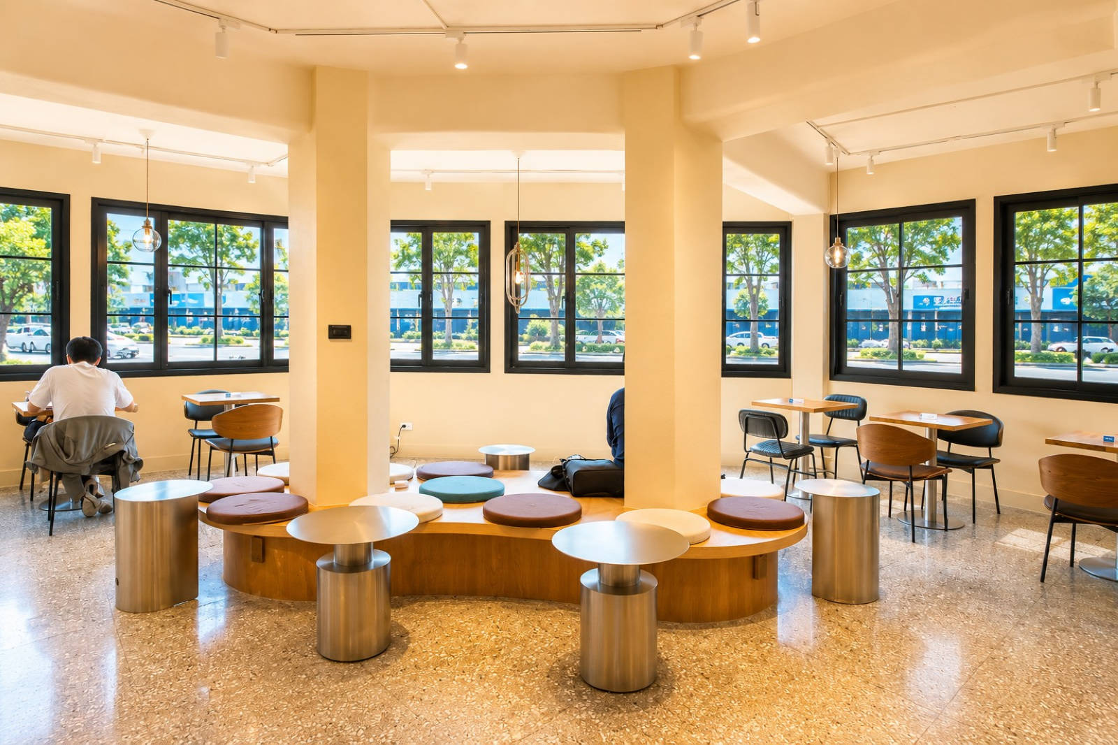 【松山早午餐】人氣必吃台北早餐！波赫士領地精品咖啡館，松山機場必吃早午餐，看飛機的同時，還能吃美食喔！